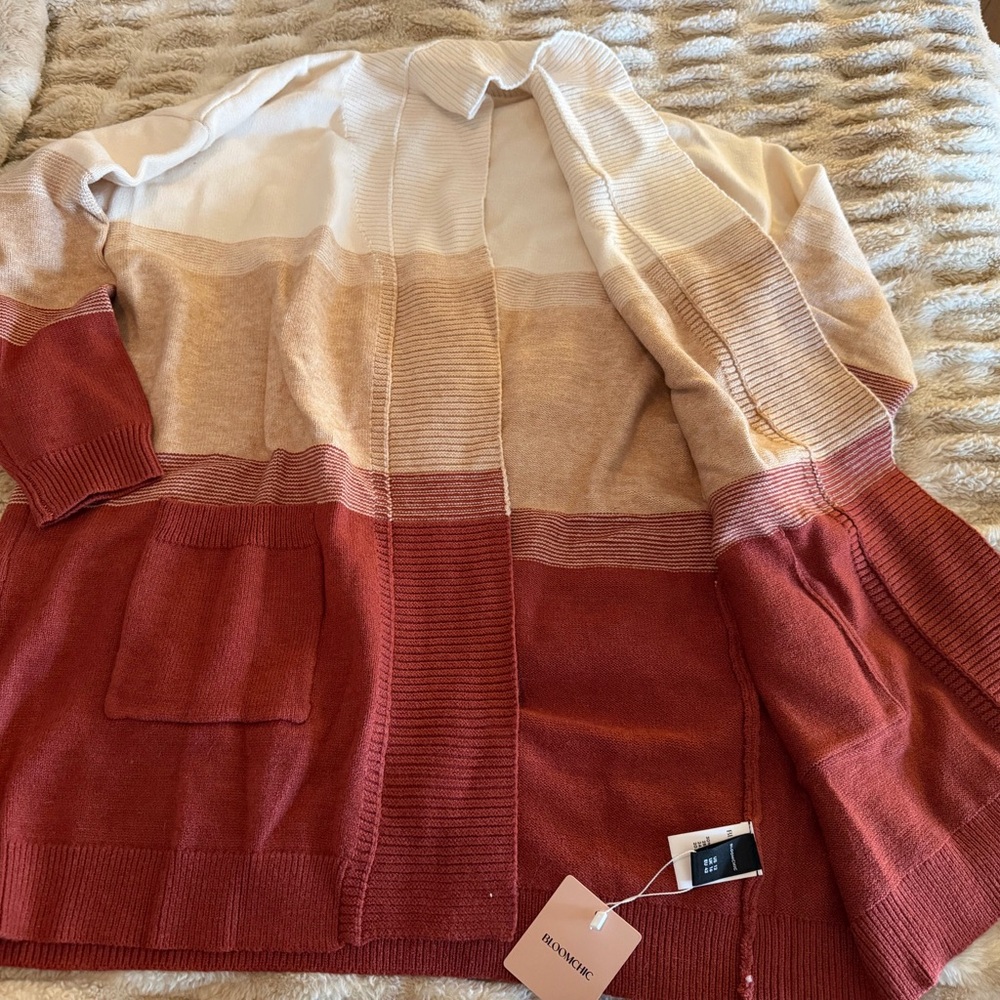 BloomChic Colorblock Open-Front Cardigan in Cream, Tan & Rust